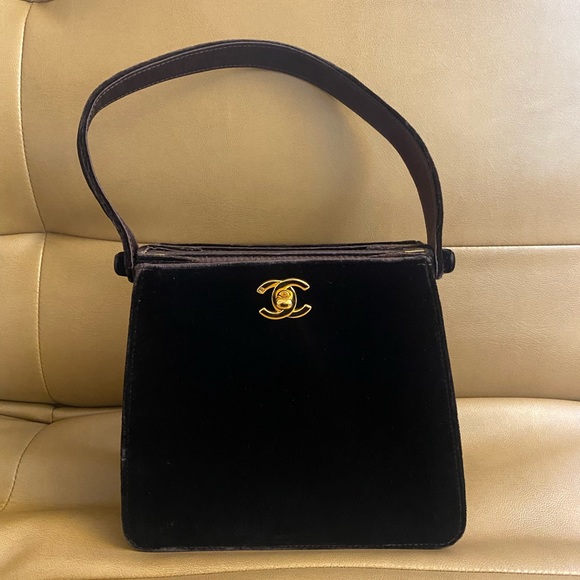 CHANEL Handbags - SOLD - 🌰Rare Vintage CHANEL Brown Velvet Bag